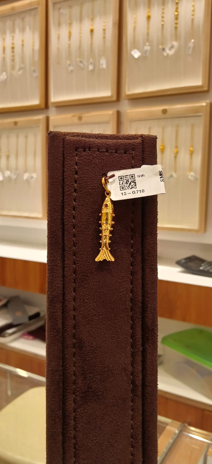 Single Hook Dollar